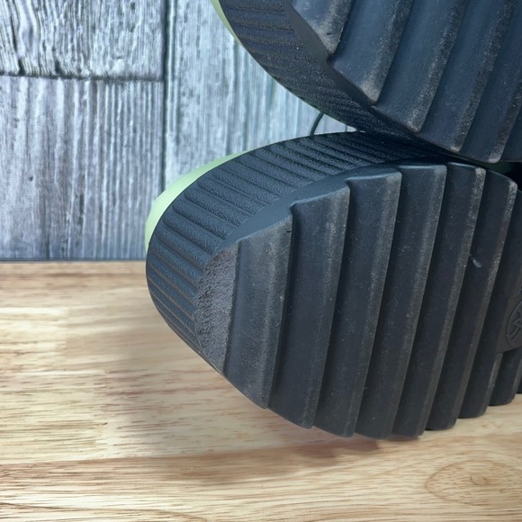 YRU x Hello Kitty Frankenstein  Platform Creepers Lime Green  Women Shoes size 9 - Picture 12 of 12